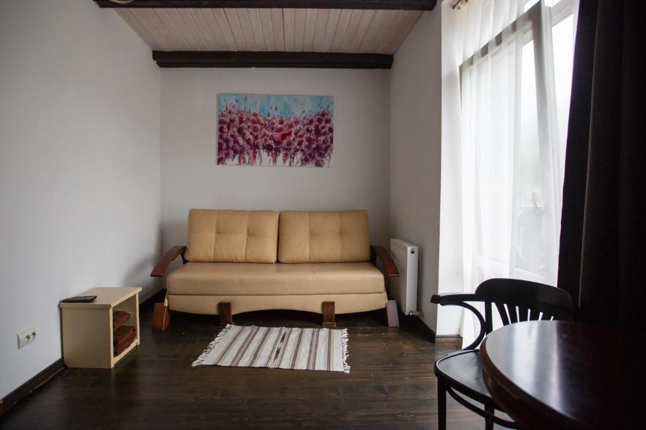 Villa Billa Tatariv Extérieur photo